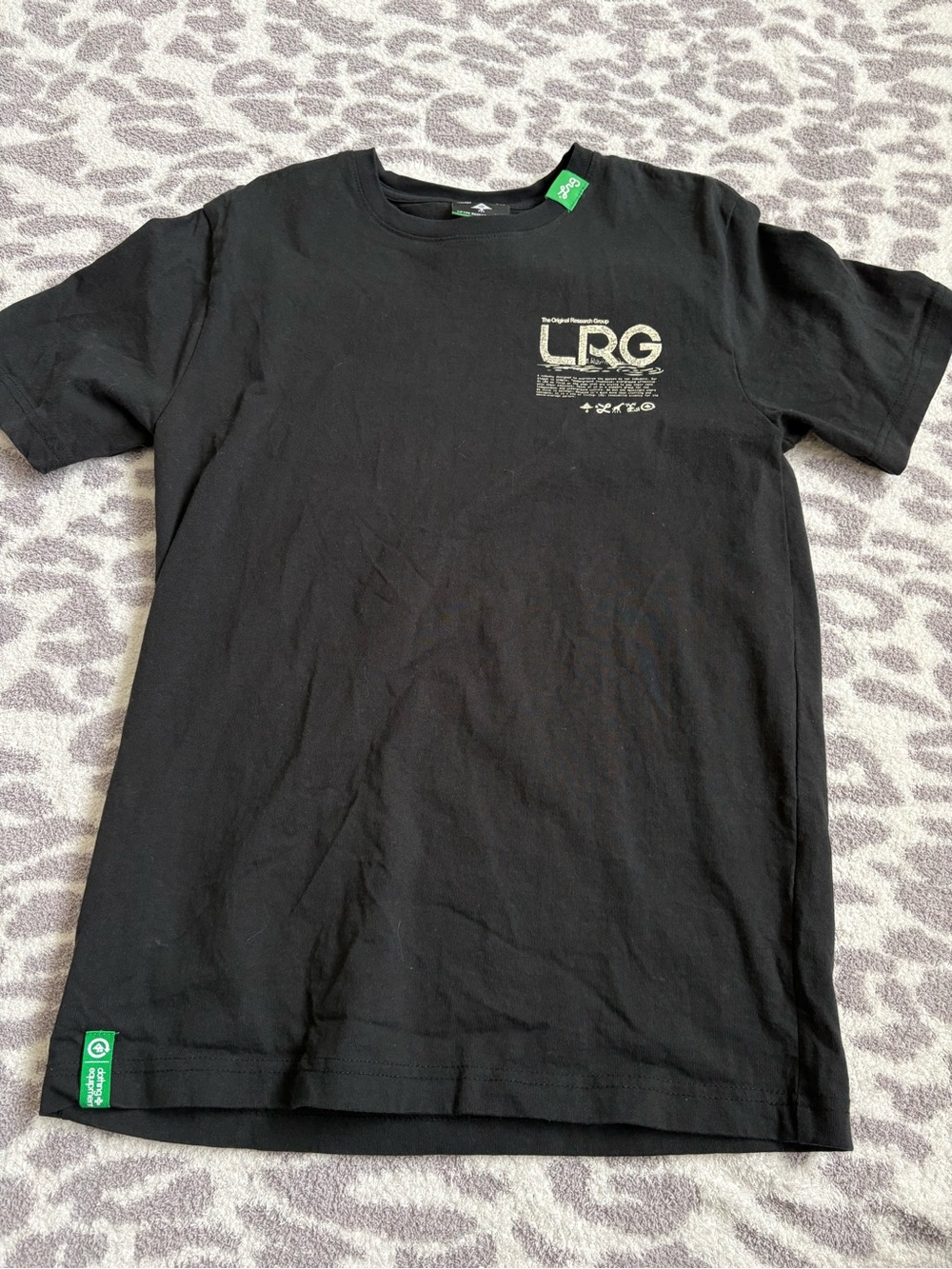 mens lrg graphic tee